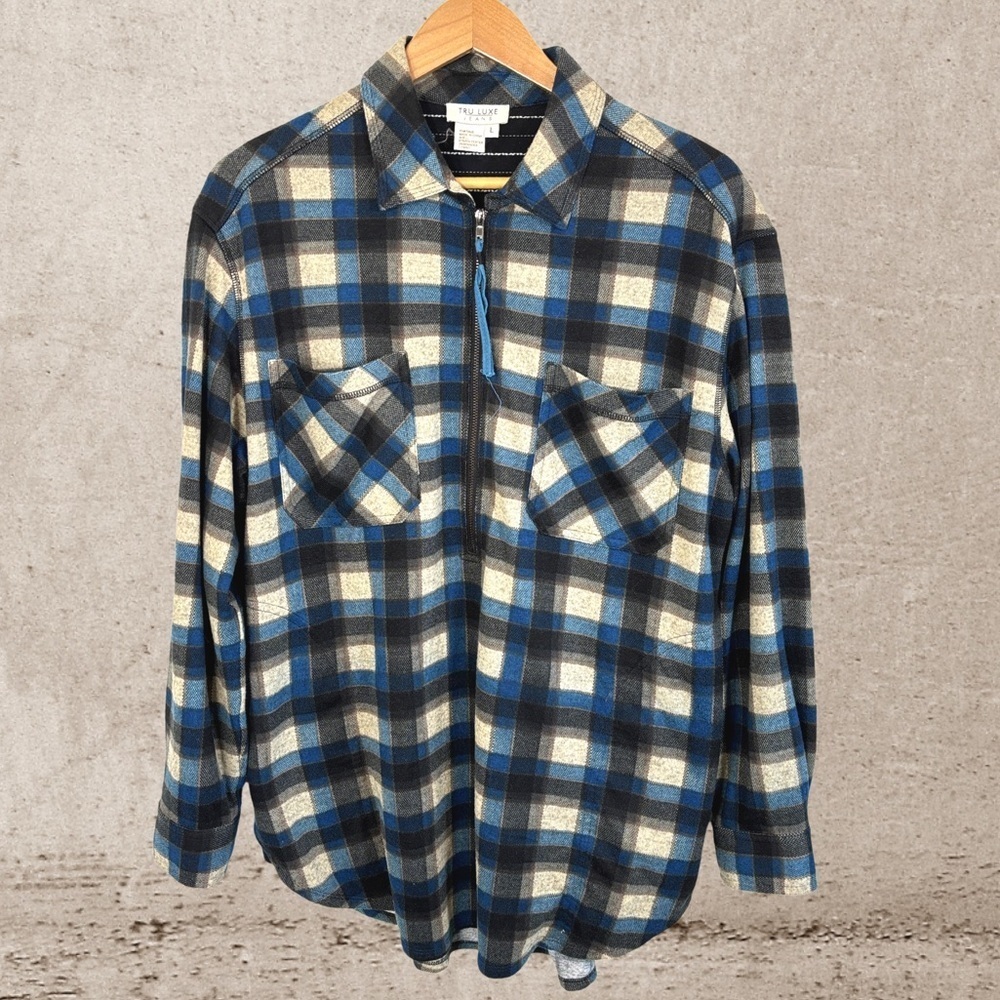 bundle 3 or more 
Tru Luxe Jeans Blue and Cream Plaid Jacket